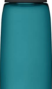 CamelBak Chute Mag BPA Free Water Bottle with Tritan Renew - Magnetic Cap Stows While Drinking, 32oz, Lagoon