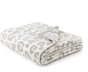 member’s mark luxury premier collection cozy knit animal print throw (leopard warm grey, 60″ x 70″)