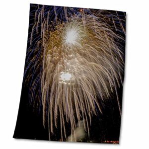 3drose usa, colorado, frisco, dillon reservoir. fireworks display, july 4th. – towels (twl-190717-2)