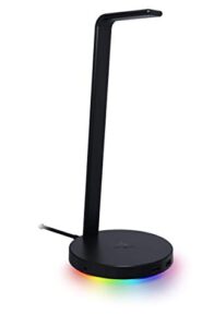 razer base station v2 chroma: chroma rgb lighting – non-slip rubber base – designed for gaming headsets – classic black