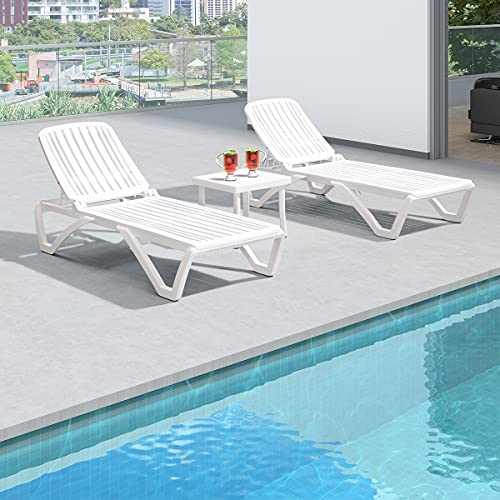 PURPLE LEAF Outdoor Pool Chaise Lounge Plastic Chair Set of 3 Patio Adjustable Lay Flat Recliners Tanning Lounger Chairs with Table for in-Pool Sunbathing Beach Lawn Poolside, White