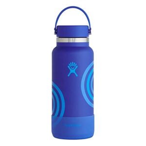 hydro flask flex cap bottle with boot – stainless steel reusable water bottle – vacuum insulated – 32 oz (dark blue)
