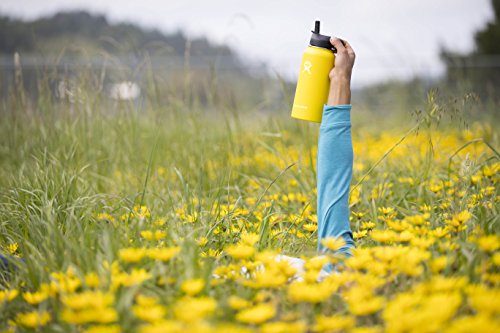 Hydro Flask Vacuum Insulated Stainless Steel Water Bottle Wide Mouth with Straw Lid (White, 32-Ounce)