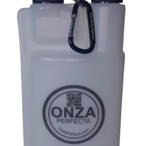 Onza Perfecta 16 oz Plastic flask for liquor hidden with 1 ounce shot glass dosage chamber (16 oz / 473 ml). Included carabiner.