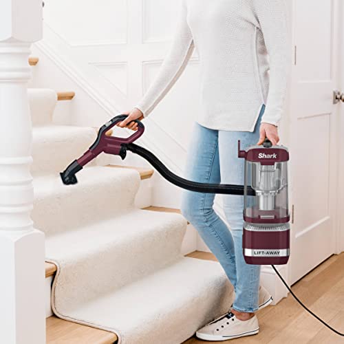 Shark LA401Navigator Lift-Away ADV Upright Vacuum with PowerFins and Self-Cleaning Brushroll (Renewed)