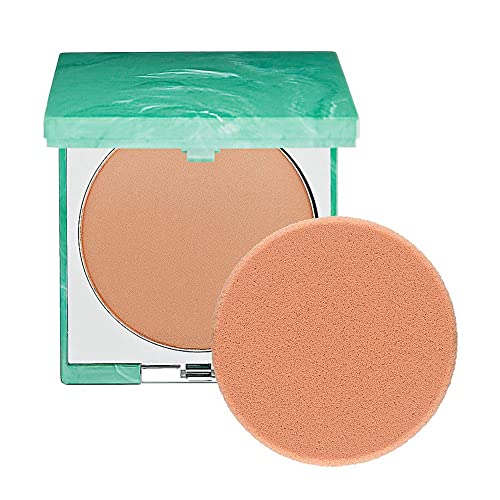 Clinique Stay-Matte Sheer Pressed Powder | Shine-Absorbing, Oil-Free Formula | Create a Perfect Matte Appearance | Free of Parabens, Phthalates, and Sulfates | Stay Beige - 0.27 oz