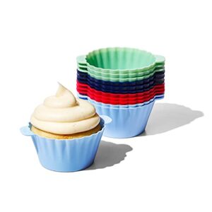 oxo good grips silicone baking cups, pack of 12, reusable, bpa-free, dishwasher safe, non-stick, food grade, cupcake cups, muffin cups, cupcake liners, muffin liners