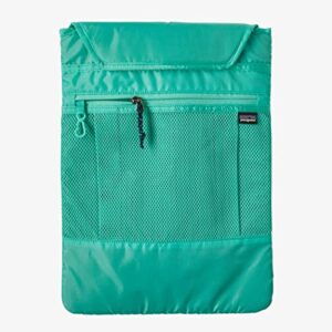 Patagonia Refugio Daypack Backpack (Classic Navy with Fresh Teal - 26L)