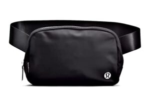 lululemon athletica everywhere belt bag, black, 7.5 x 5 x 2 inches