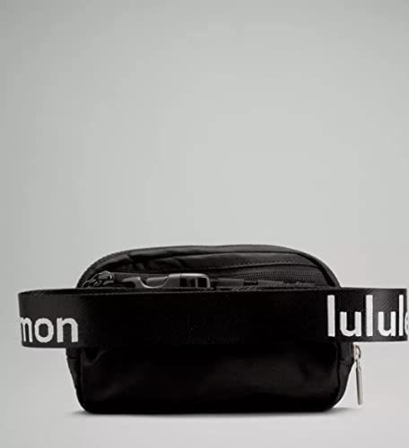 Lululemon Everywhere Belt Bag 1L (Black/White)