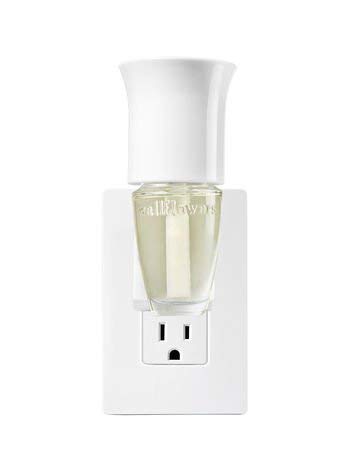 Bath and Body Work 2 Pack White Flare Wallflowers Fragrance Plug.