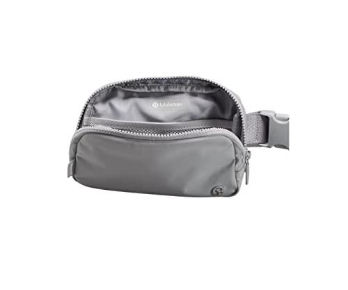 Lululemon Athletica, Lululemon Everywhere Belt Bag 1L (Silver Drop)