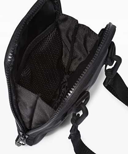 Lululemon Easy Access Crossbody (BLK)