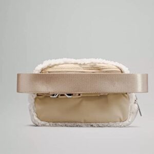 Lululemon Athletica Everywhere Fleece Belt Bag (Light Ivory)