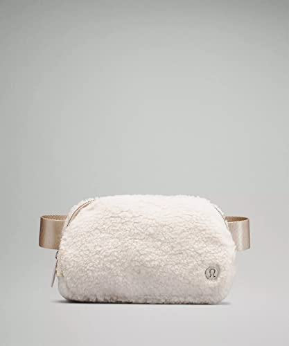 Lululemon Athletica Everywhere Fleece Belt Bag (Light Ivory)