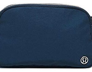 Lululemon Everywhere Belt Bag 1L (True Navy)