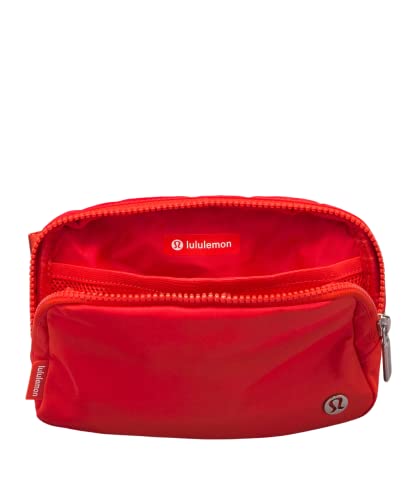 Lululemon Athletica Everywhere Belt Bag 1L, (Solar Orange/White)