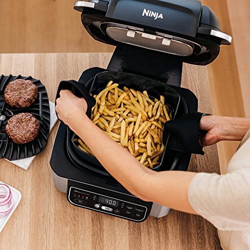 Ninja Foodi Pro 5-in-1 Integrated Smart Probe and Cyclonic Technology Indoor Grill, Air Fryer, Roast, Bake, Dehydrate (AG400), 10" X 10", Black and Silver (Renewed)