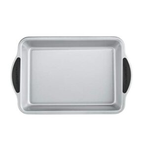 Cuisinart Easy Grip Bakeware 13-Inch by 9-Inch Cake Pan