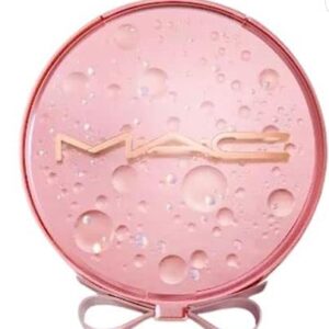 MAC Limited Edition Effervescence Extra Dimension Face Compact: Medium