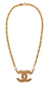 chanel women’s pre-loved pearl cc necklace, gold, one size