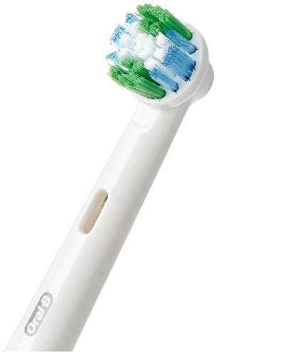 Oral-B Precision Clean Toothbrush Head with CleanMaximiser Technology x12 Refills