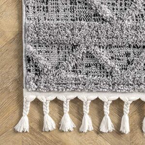 nuLOOM Dottie Soft Shaggy Textured Trellis Tassel Area Rug, 7' 10" x 11', Grey