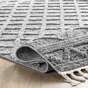 nuLOOM Dottie Soft Shaggy Textured Trellis Tassel Area Rug, 7' 10" x 11', Grey