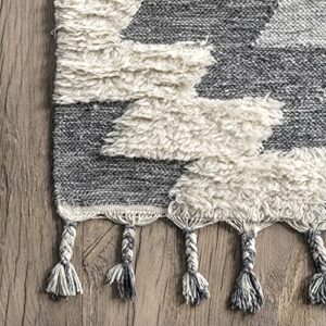 nuLOOM Ellie Textured Diamond Aztec Tassel Area Rug, 8' x 10', Grey