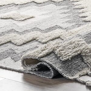 nuLOOM Ellie Textured Diamond Aztec Tassel Area Rug, 8' x 10', Grey