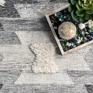 nuLOOM Ellie Textured Diamond Aztec Tassel Area Rug, 8' x 10', Grey