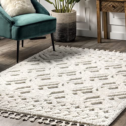 nuLOOM Akia Lattice High/Low Tassel Area Rug, 9' x 12', Beige