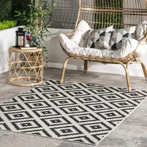 nuloom darrow moroccan diamond indoor/outdoor area rug, 4′ x 6′, black and white