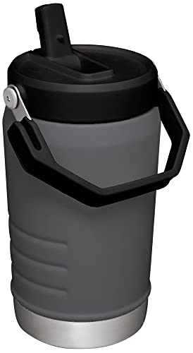 Stanley IceFlow™ Flip Straw Jug 40oz Charcoal