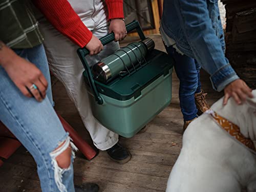 Stanley 10-01623-104 The Easy-Carry Outdoor Cooler Stanley Green 16QT / 15.1L