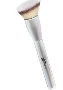 it cosmetics heavenly luxe angled buffing foundation brush