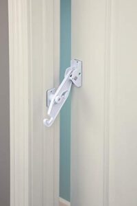 safety 1st top of door lock for childproofing