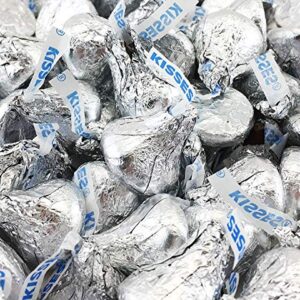 Hershey Kisses Milk Chocolate Silver Foil Wrap Candy, Approx. 98+ Pieces (in Tundras Sealed Bag)