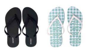 old navy women beach summer casual flip flop sandals (10 green plaid logo & black flip flops) with dust cover
