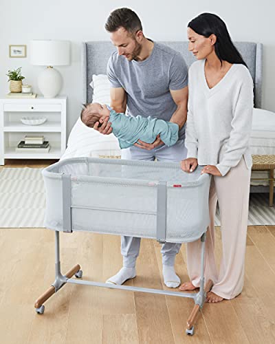 Skip Hop Baby Bassinet, Cozy Up 2-in-1 Bedside Sleeper & Bassinet, Grey