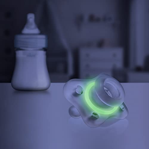 Chicco PhysioForma Silicone Mini Glow in The Dark Pacifier in Clear for Babies 2-6m, Orthodontic Nipple, BPA-Free, 2-Count in Sterilizing Case