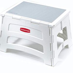 Rubbermaid RM-PL1W Folding 1-Step Plastic Stool, 300-pound Capacity, White