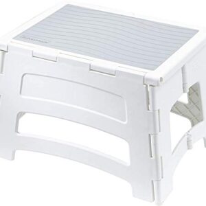 Rubbermaid RM-PL1W Folding 1-Step Plastic Stool, 300-pound Capacity, White