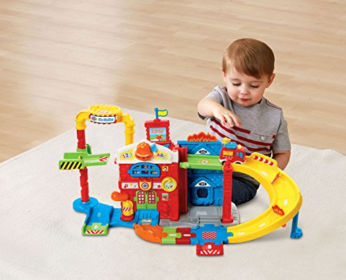 VTech Go! Go! Smart Wheels Save the Day Fire Station