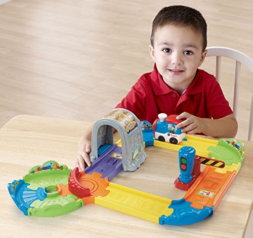 VTech Go! Go! Smart Wheels Choo-Choo Train Playset, multicolor