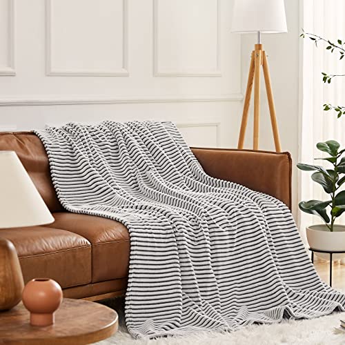 CYMULA Fleece Throw Blanket for Couch: 60"x80" Fall Throw Blanket Twin Size - Cozy, Soft, Warm for Winter - Fuzzy Blanket for Bed - Black and White