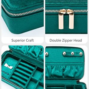 V-LAFUY Jewelry Travel Organizer, Travel Jewelry Case Small Travel Jewelry Box for Women Storage Rings Earrings Necklaces - Emerald Velvet Green