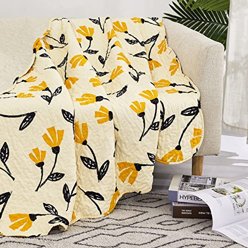 DaDa Bedding Botanical Floral Lap Quilt - Throw Blanket Quilted Yellow Fleur Golden Yellow Spring Time Tulips - Scalloped Edges Bright Vibrant Ivory Cream - 50 x 60