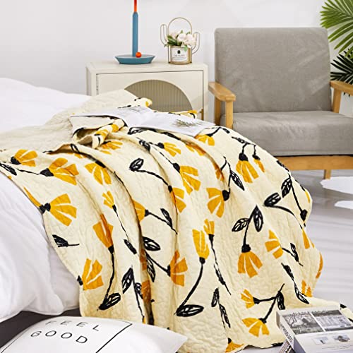 DaDa Bedding Botanical Floral Lap Quilt - Throw Blanket Quilted Yellow Fleur Golden Yellow Spring Time Tulips - Scalloped Edges Bright Vibrant Ivory Cream - 50 x 60