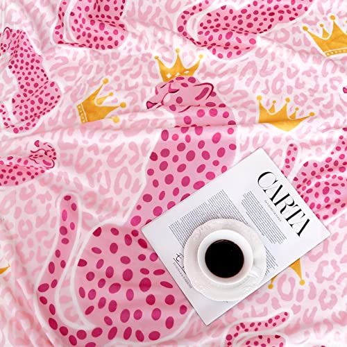 Pink Preppy Leopard Throw Blanket Cute Preppy Stuff Flannel Pink Print Soft Plush Leopard Crown Blanket Cozy Blanket Preppy Bedding Stuff Preppy Room Decor for Bed Dormitory Living Sofa, 55 x 38 in